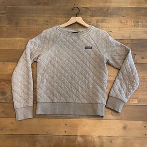 Patagonia Grey quilted sweatshirt